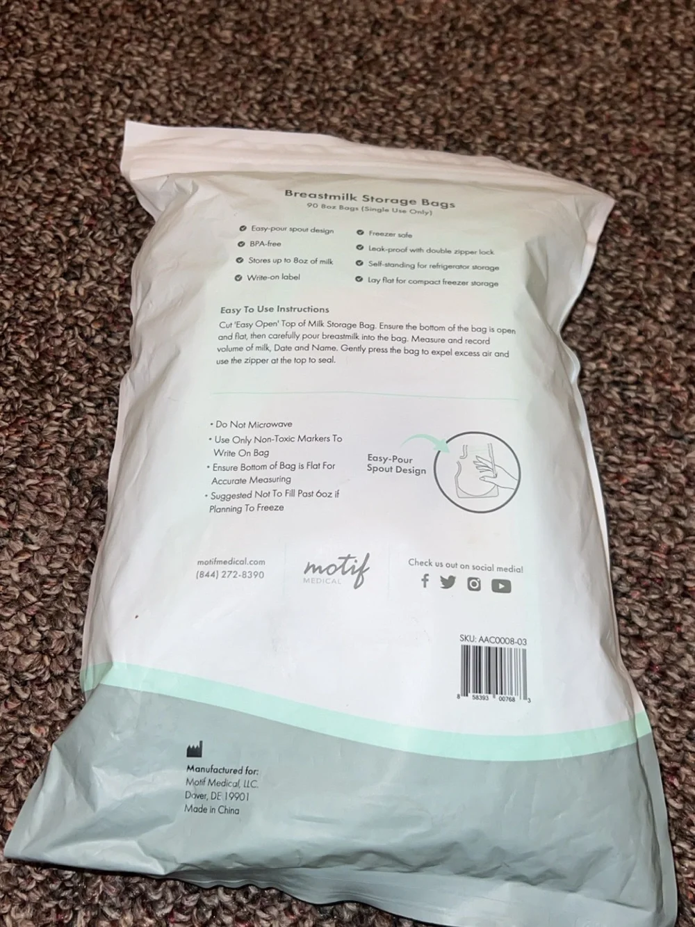 Motif Medical Breastmilk Storage Bags - White & Mint